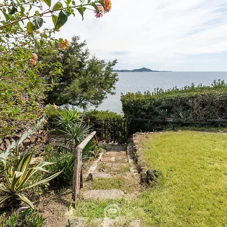 Vakantiehuis Waterside Oasis House Villasimius