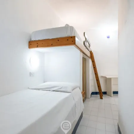 Vakantiehuis Waterside Oasis House